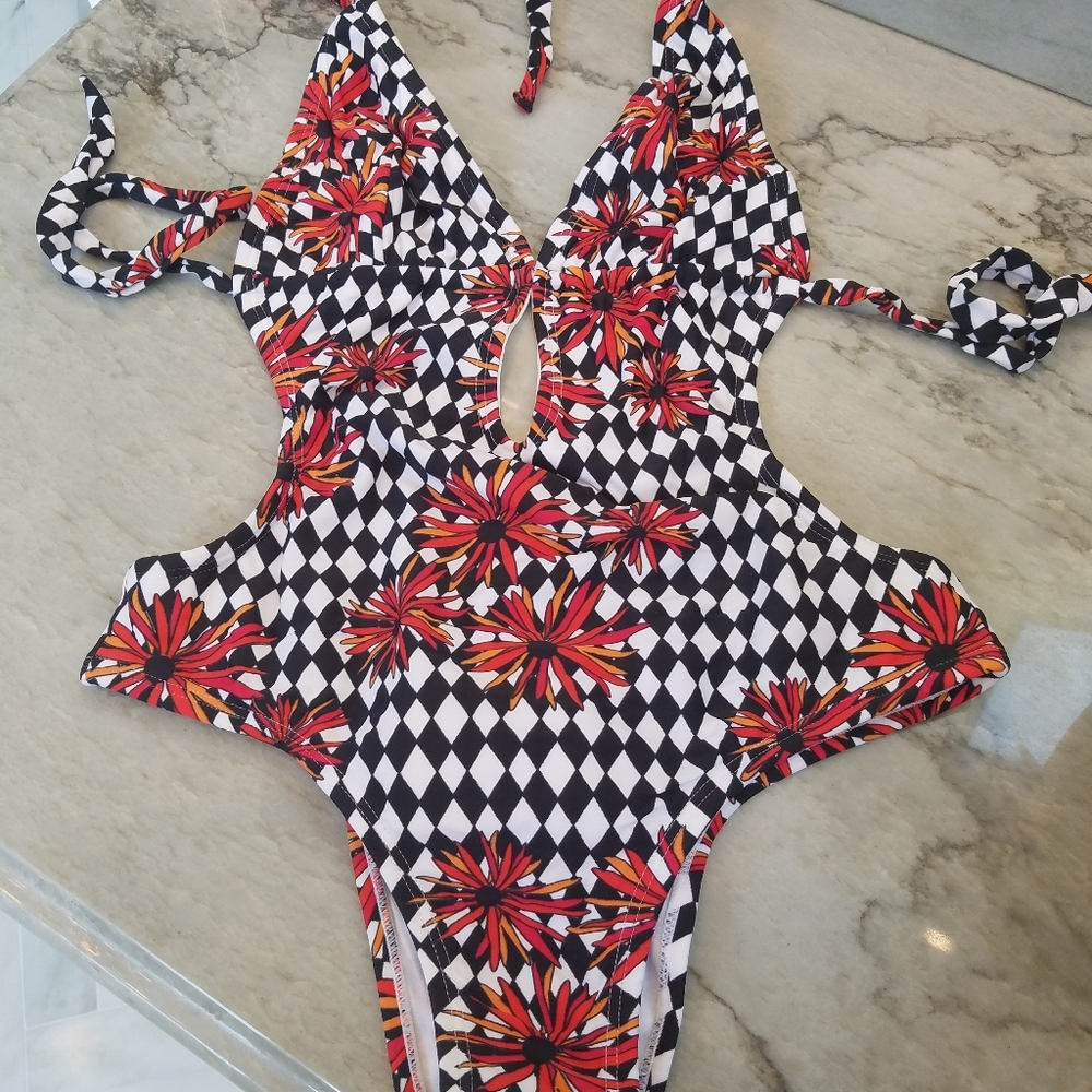 Brazilian One piece Monokini Suit 🌺☀️🌴